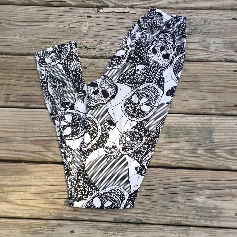 💀 Spooky Skull Leggings 💀